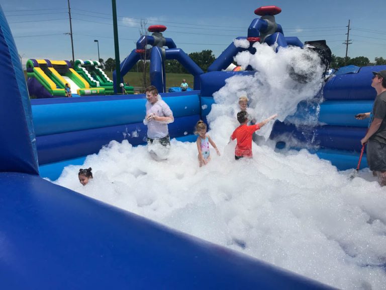 inflatable-foam-dance-pit-with-foam-machine-rental-large-cincinnati