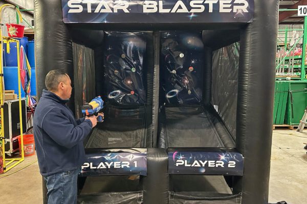 Star Blaster_Inflatable with 1 Player_Warehouse_960x720